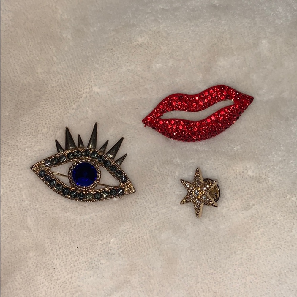 H&M Brooch Set